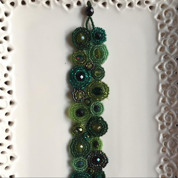 ⭐️HOST PICK⭐️VINTAGE BEADED BRACELET - Picture 2 of 8
